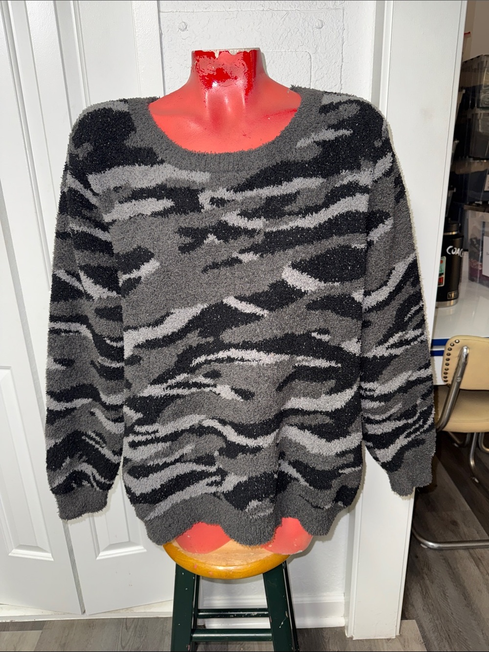 Barefoot Dreams chunky sweater pullover